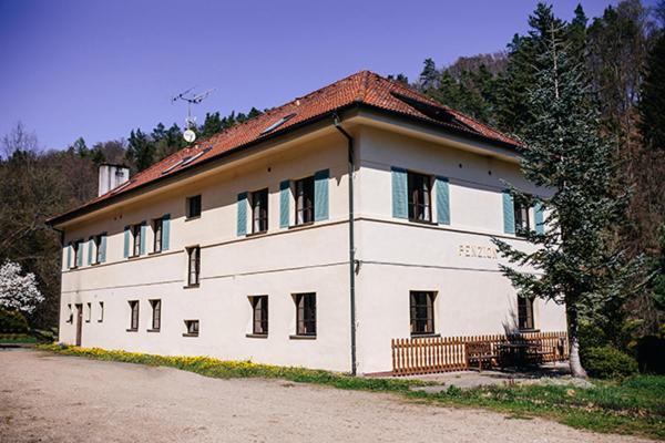 Penzion Myslivna Mukarov Mukarov  Exterior photo